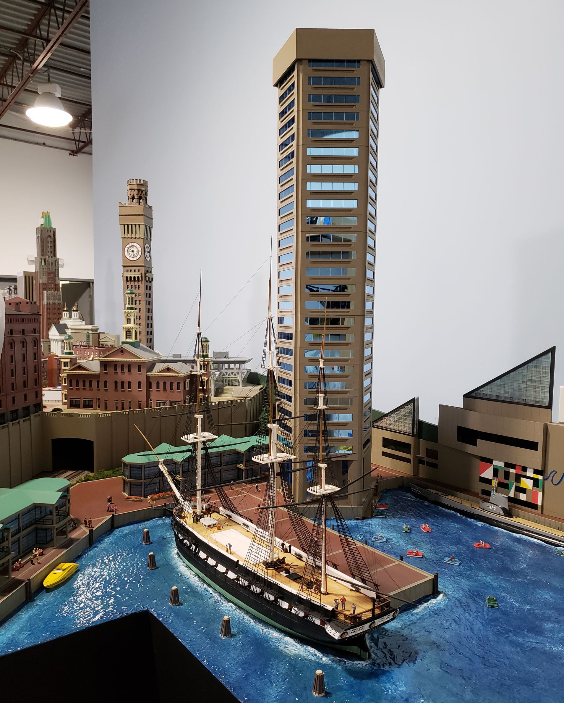 Baltimore Themed HO Scale Layout | Custom Model Railroads 410-889-0010